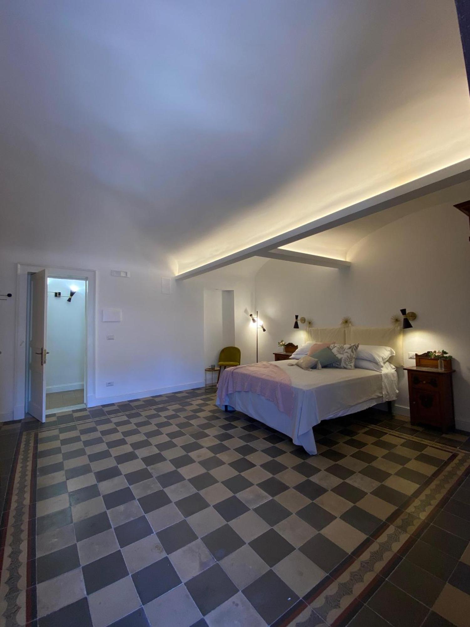 Couette-café Dimora Dei Minoriti *