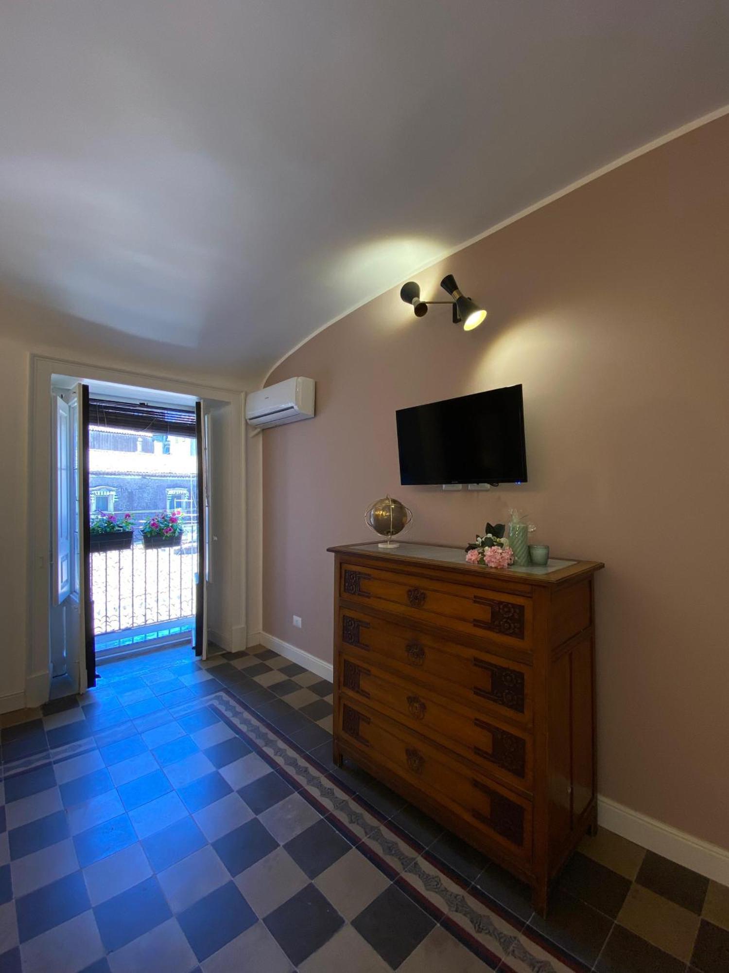 Bed & Breakfast Dimora Dei Minoriti Catania